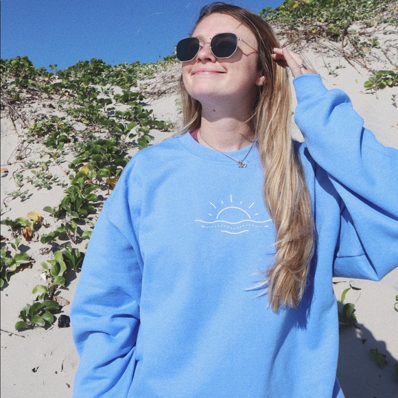 Sunset Sweatshirt - Picture 4 of 7